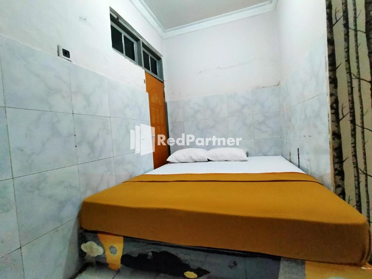 Hotel Ayu Lestari Ternate Redpartner Exterior foto