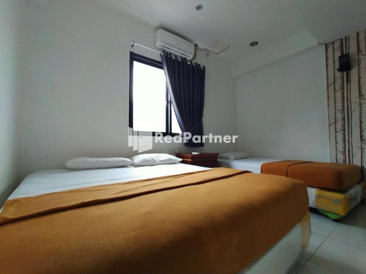 Hotel Ayu Lestari Ternate Redpartner Exterior foto