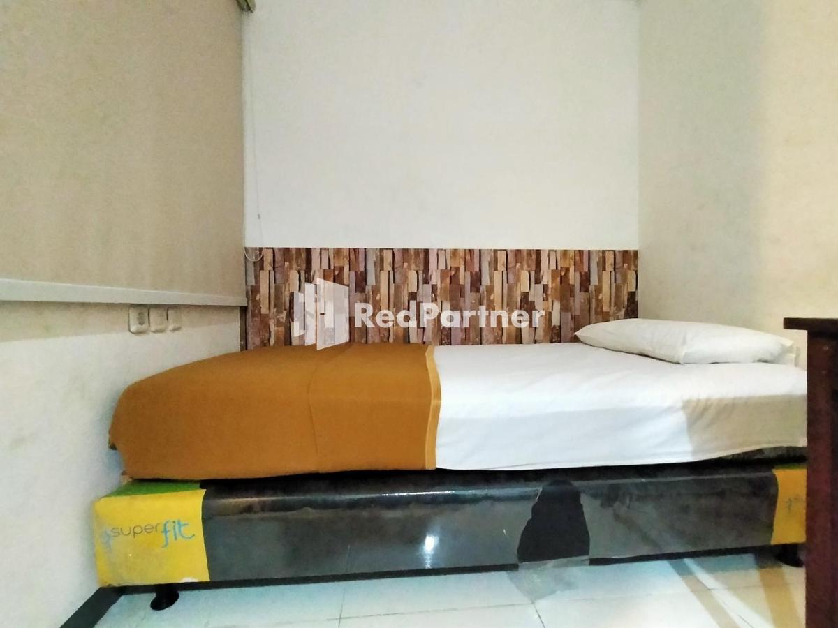 Hotel Ayu Lestari Ternate Redpartner Exterior foto