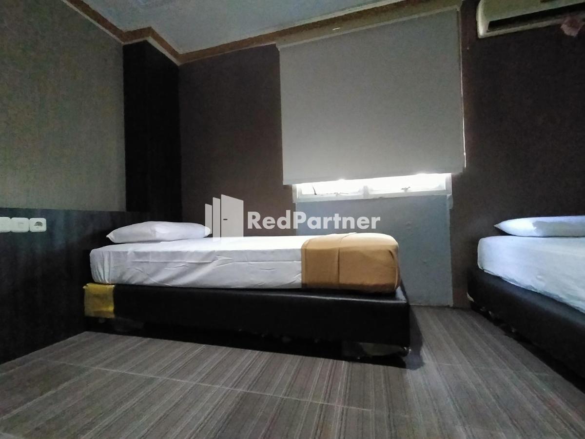 Hotel Ayu Lestari Ternate Redpartner Exterior foto