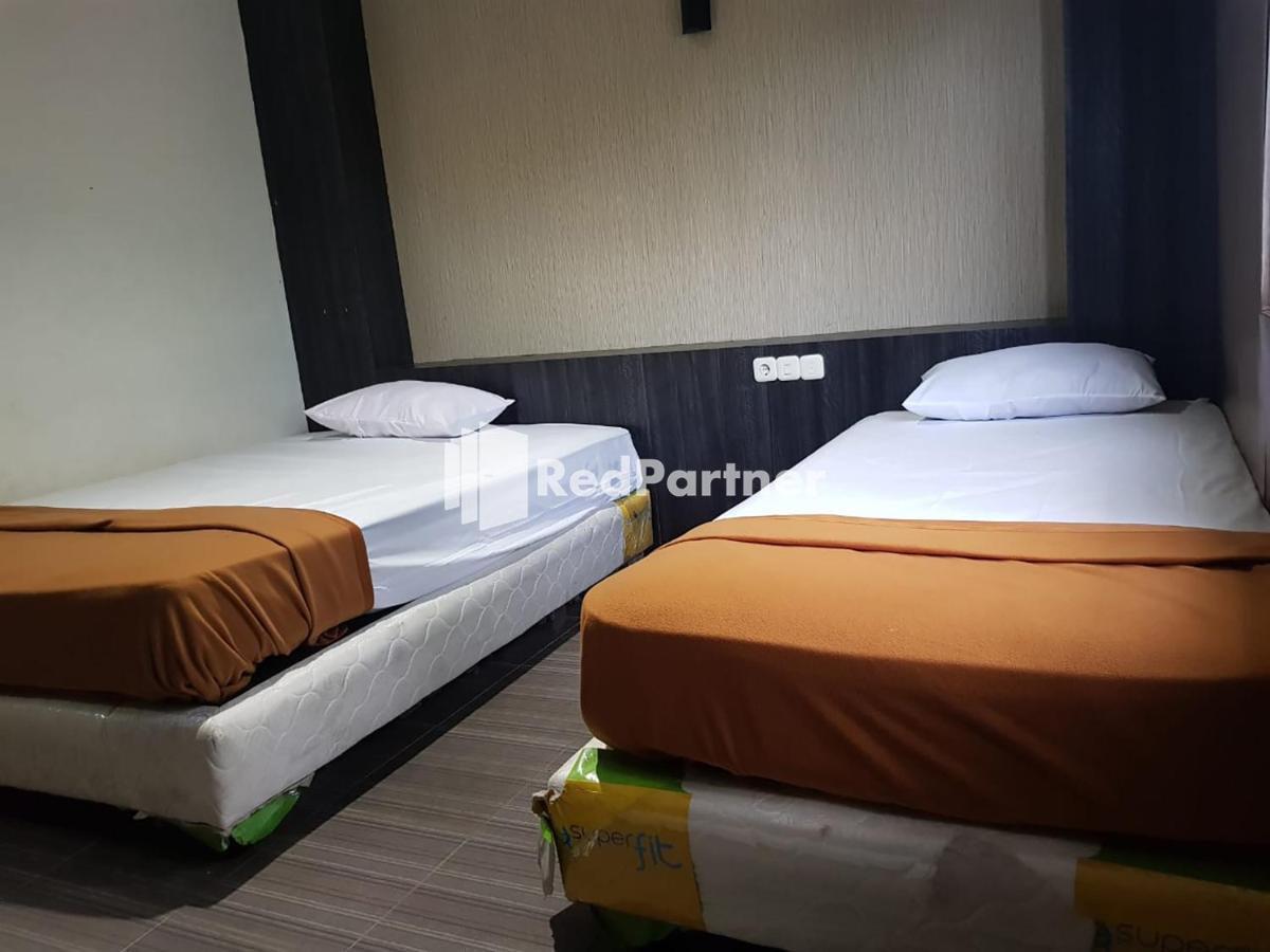 Hotel Ayu Lestari Ternate Redpartner Exterior foto