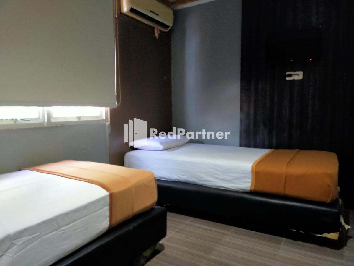 Hotel Ayu Lestari Ternate Redpartner Exterior foto